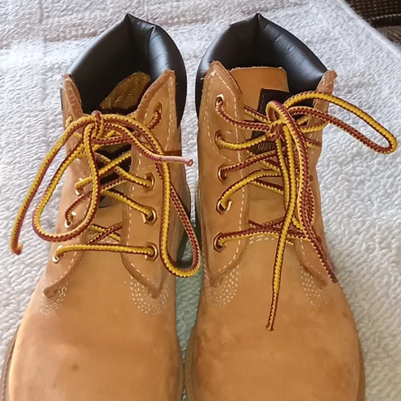 Timberland kids boot, size 13.5, pre loved cond. Waterproof, Unisex - Picture 6 of 9